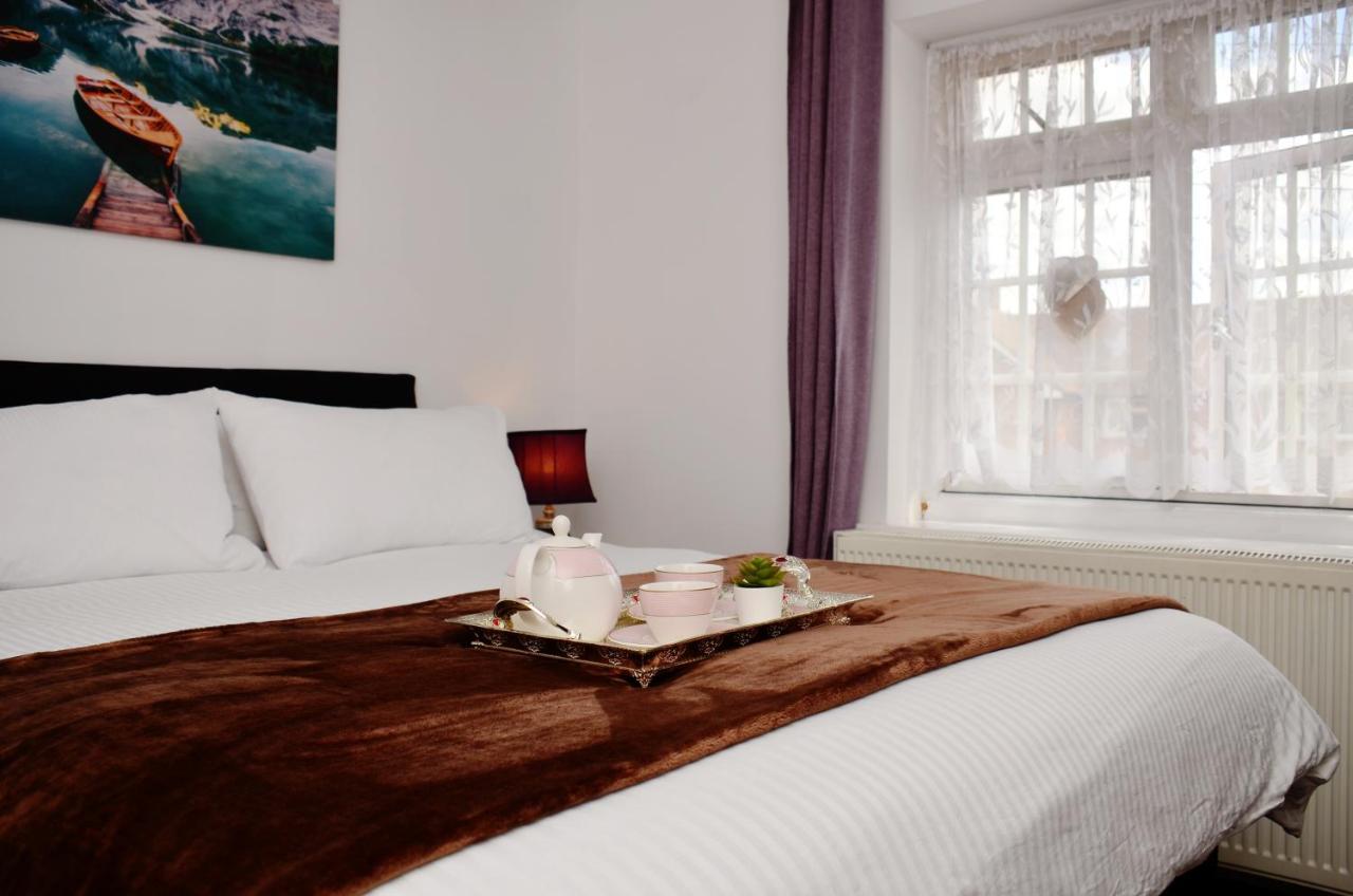 29Ew Dreams Unlimited Serviced Accommodation- Staines - Heathrow 스탠웰 외부 사진
